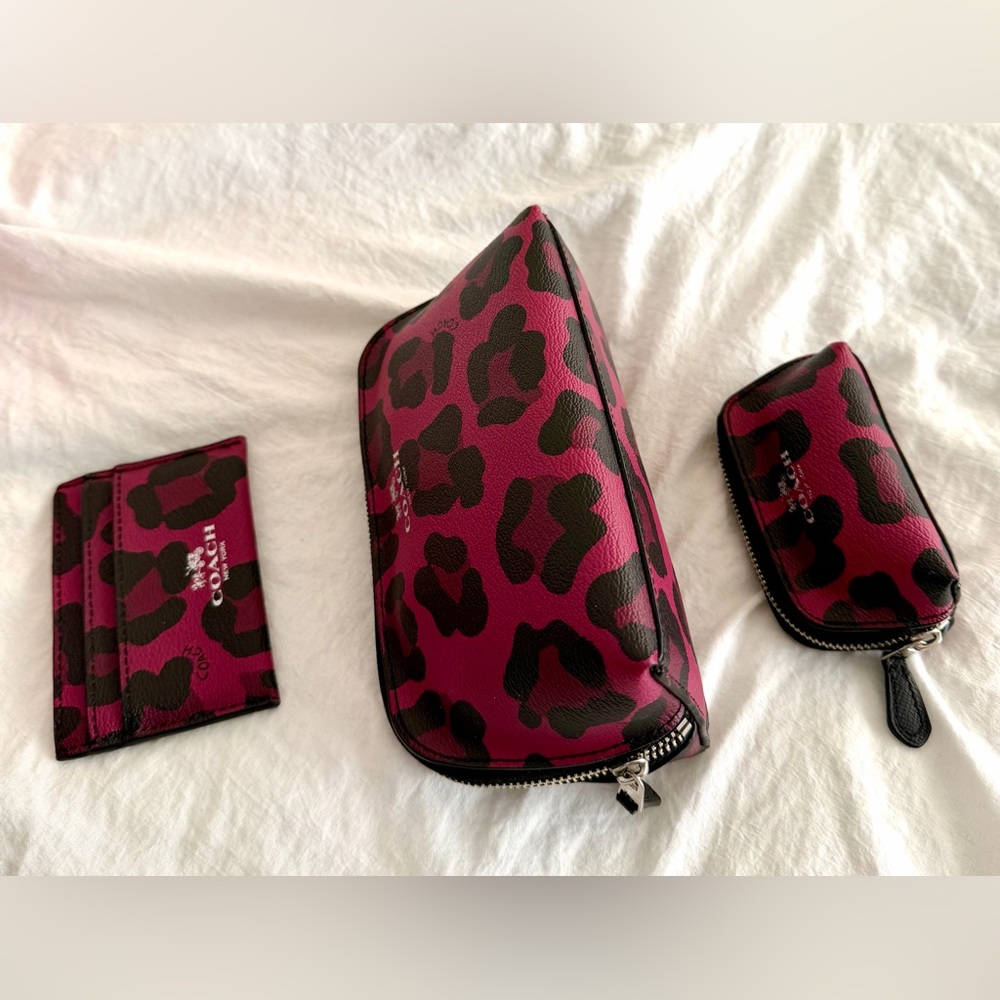 👑✅PRICE FIRM✅ Coach Leather Fuchsia Leopard Print Accessory RARE Trio🔥🔥🔥 - Picture 14 of 16